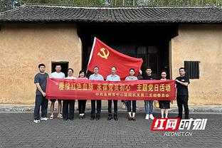 比尔-沃顿：用完美已经无法形容约基奇 他是世界最佳球员